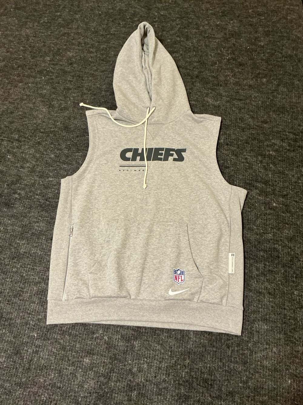 Nike Kansas City Chiefs Dri-FIT Sleeveless Hoodie Mens Size Large Color Grey